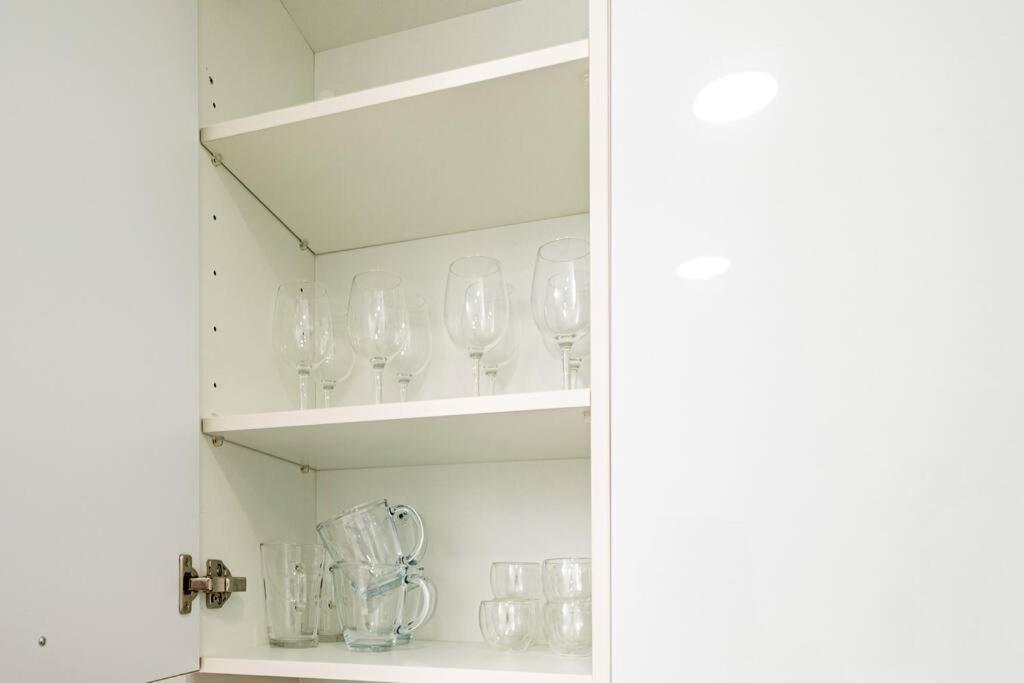 Apartment Modern 3 Bedroom Flat In