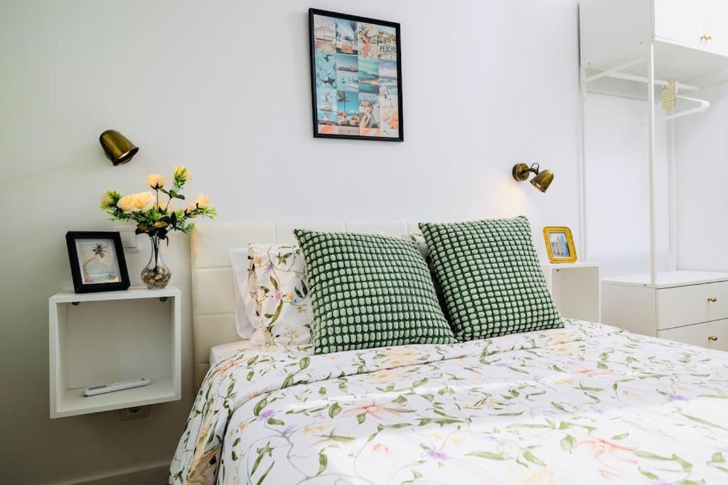 Modern 3 Bedroom Flat In Apartment