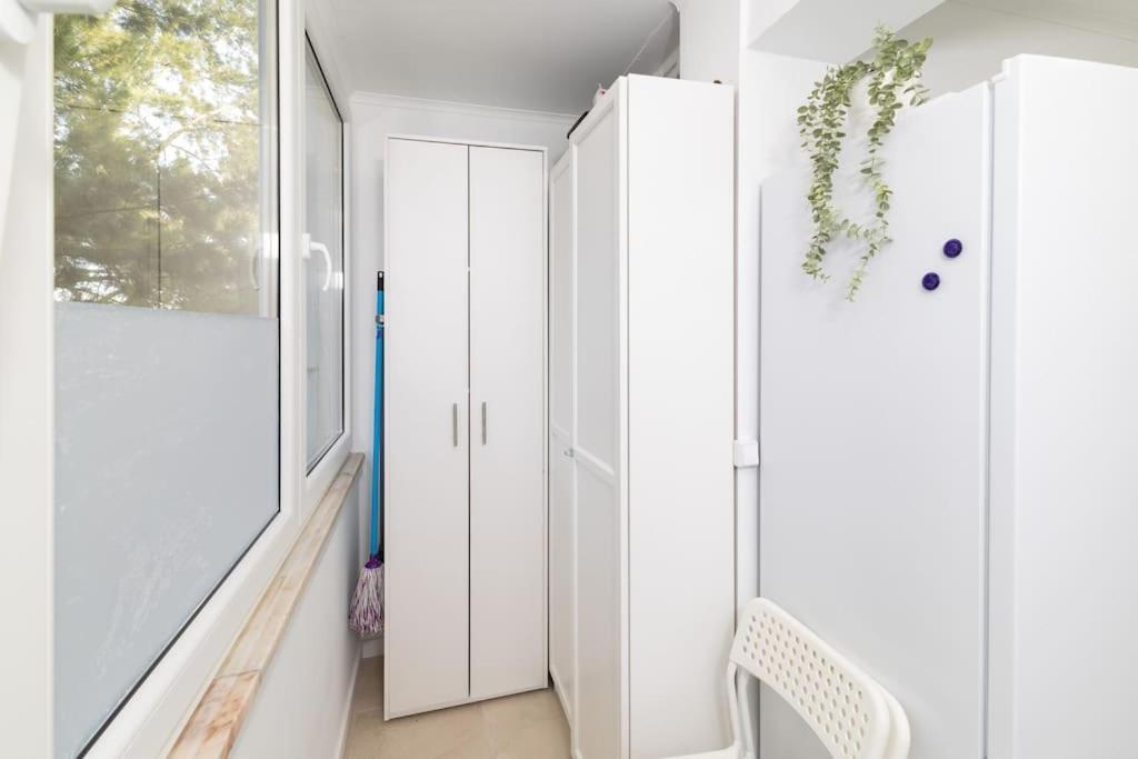 Modern 3 Bedroom Flat In Apartment Lisbon