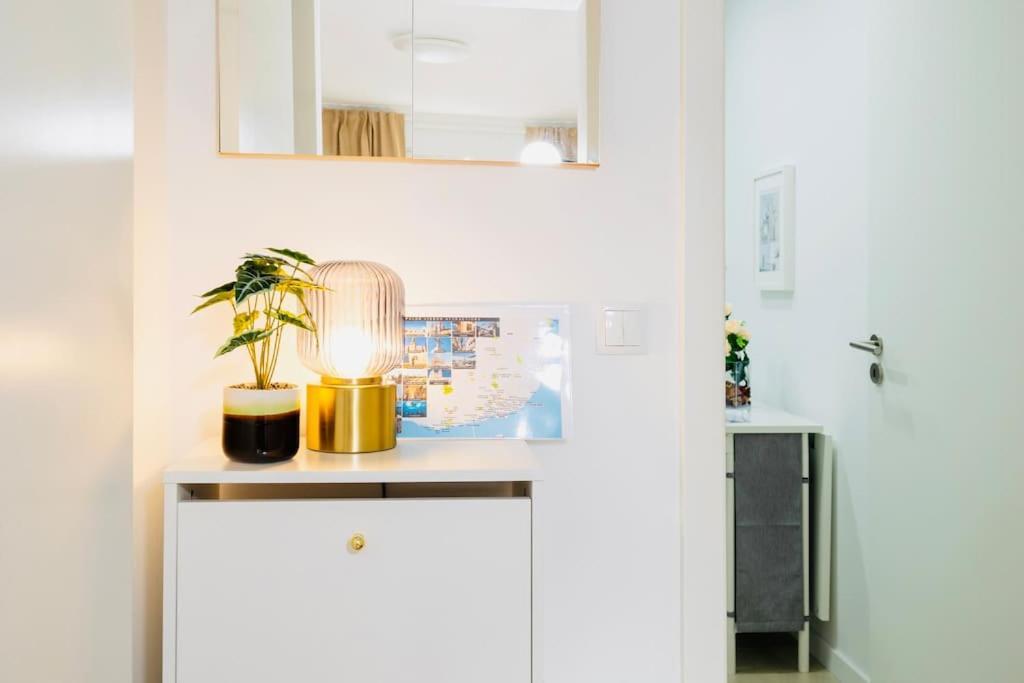 Modern 3 Bedroom Flat In * Lisbon