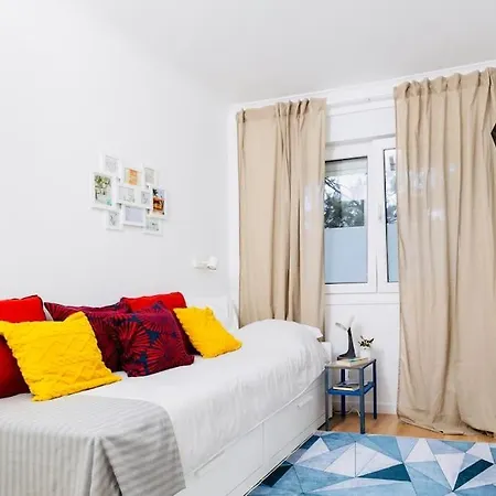 Modern 3 Bedroom Flat In Lisbon Exterior photo